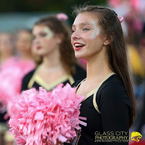 Meet your Posher, Lydia - Picture 1 of 1